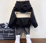 Veste doublée sophistiquée à fermeture éclair pour garçon